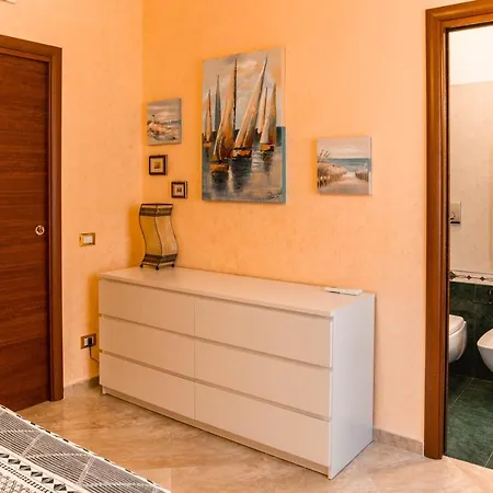 Via Nonantola- Twobedrooms Lägenhet